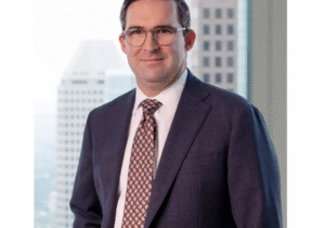 Energy Dealmaker Chris Bennett Joins Vinson & Elkins